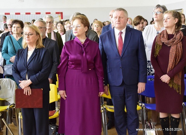 Uroczystość nadania Szkole Podstawowej w Sękowej imienia i sztandaru