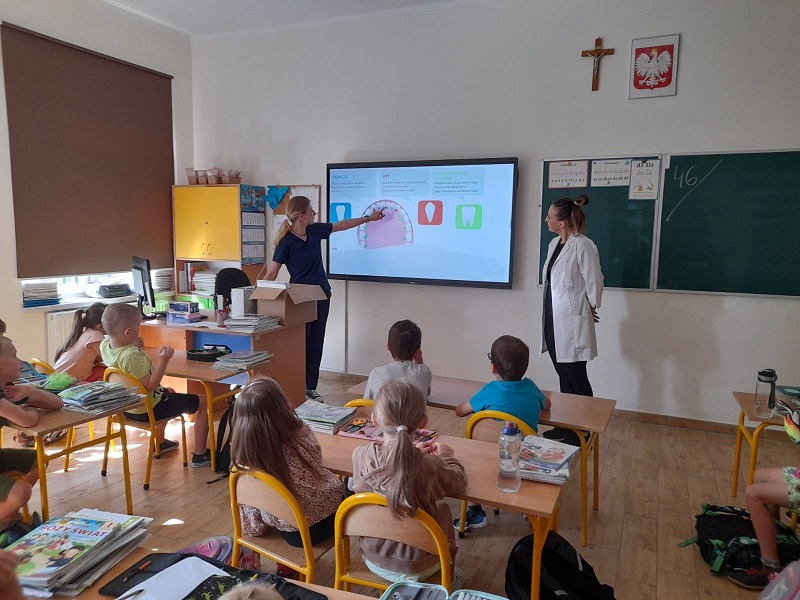 SPOTKANIE Z PANIĄ STOMATOLOG