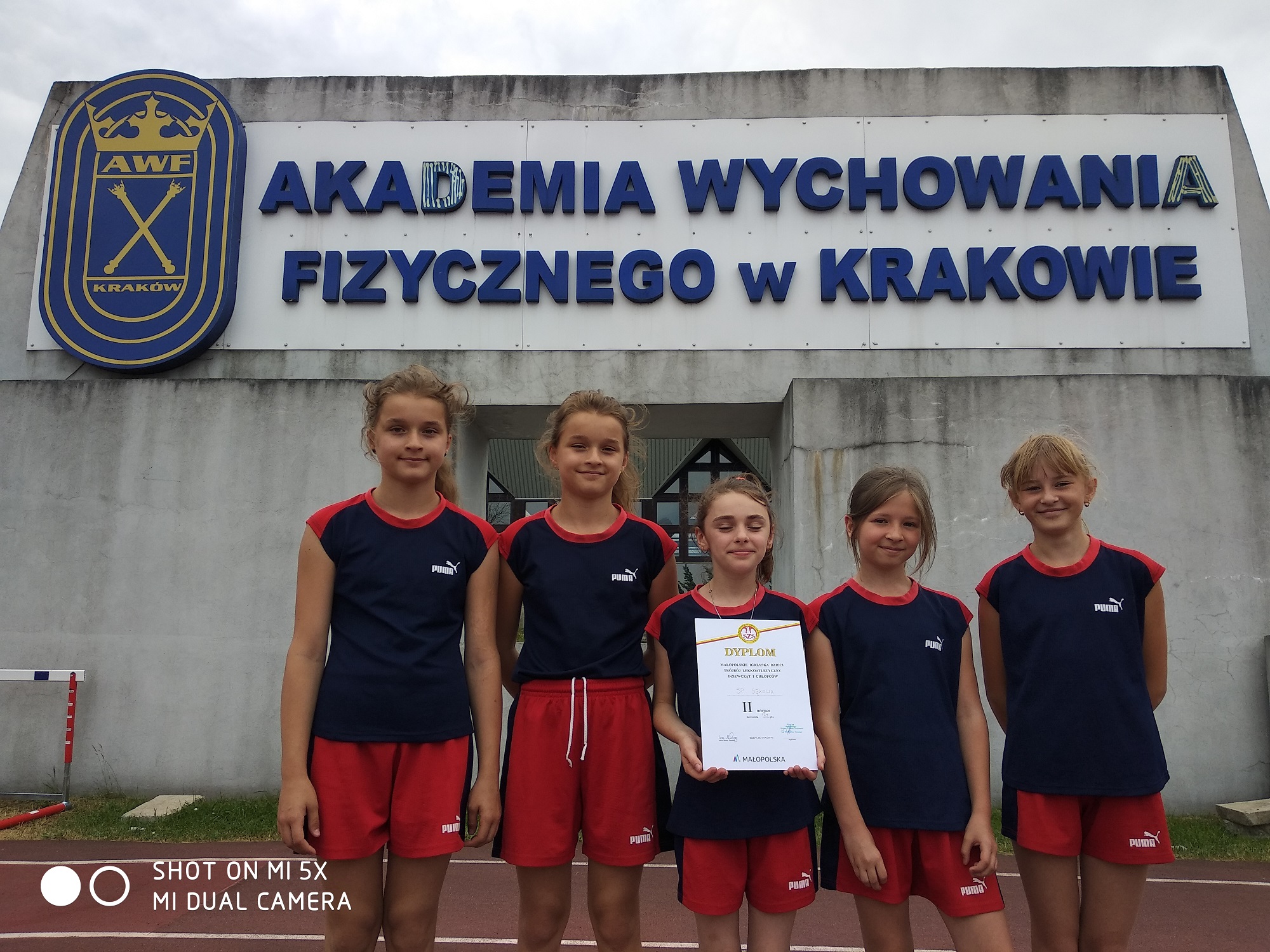 Sukces młodych lekkoatletek z Sękowej