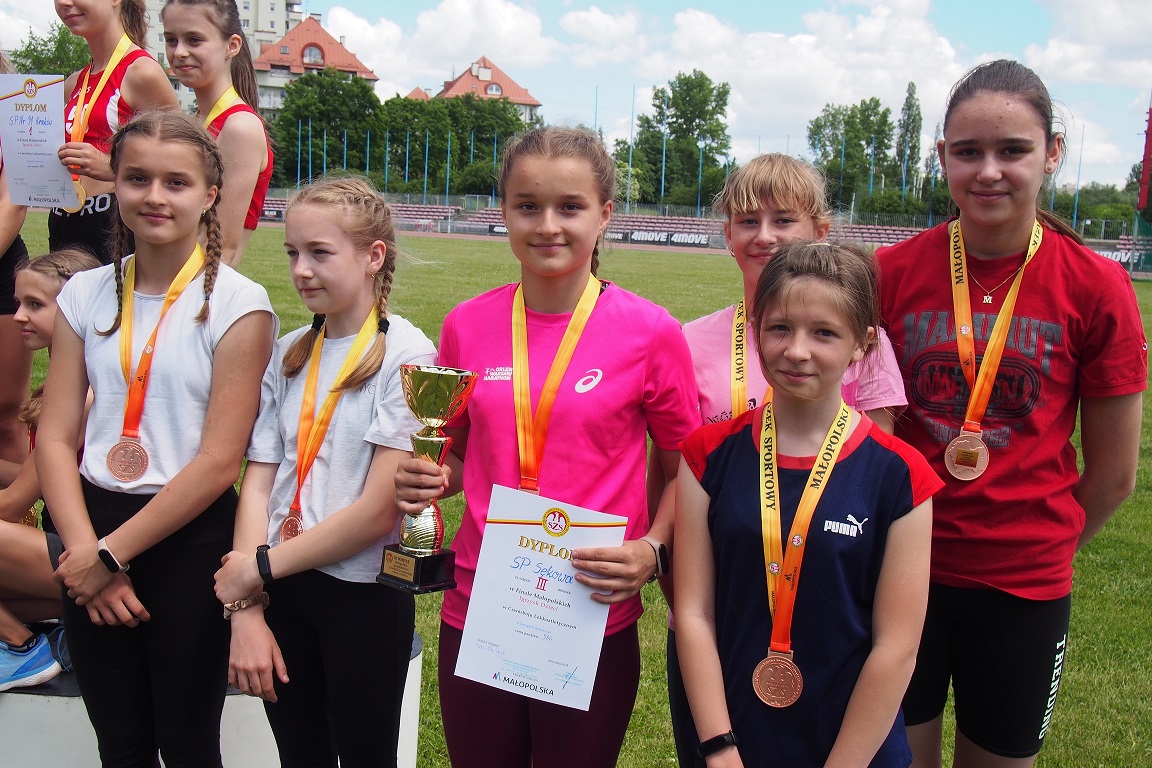 FINAŁ MAŁOPOLSKICH IGRZYSK DZIECI W CZWÓRBOJU LEKKOATLETYCZNYM KRAKÓW 14.06.2021