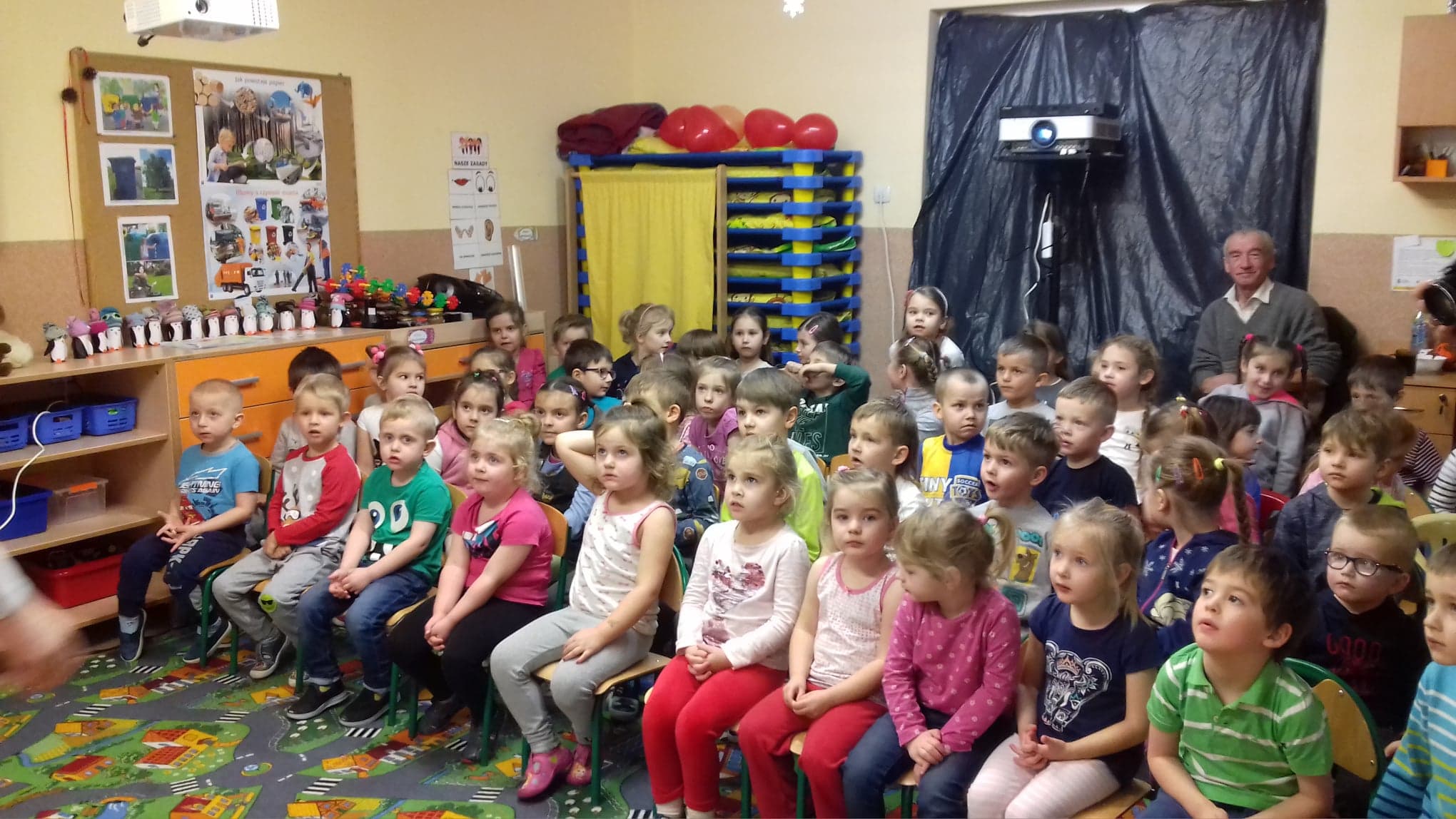 Kino objazdowe STOP KLATKA w przedszkolu