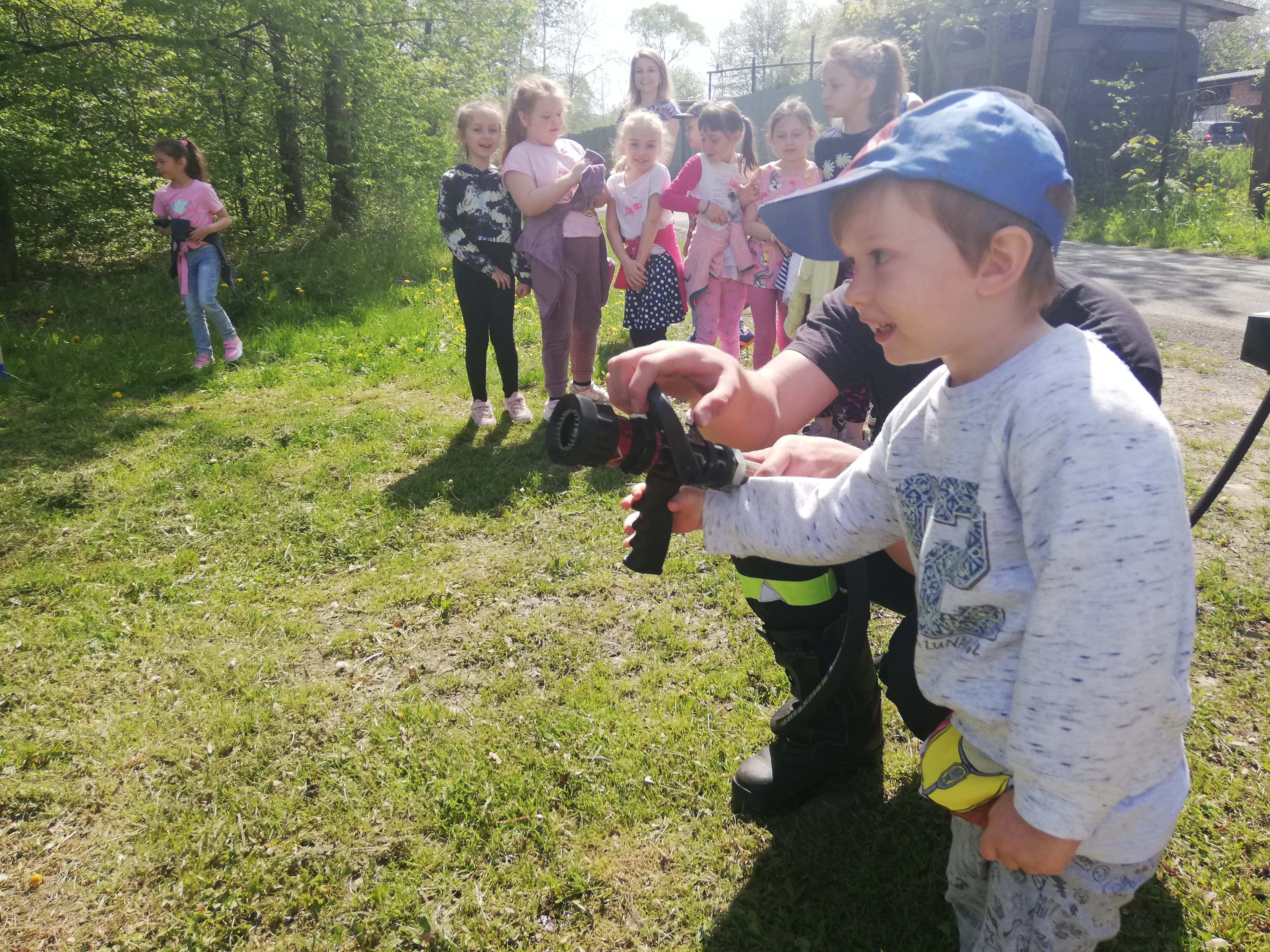 WIZYTA W  OCHOTNICZEJ STRAŻY POŻARNEJ W SĘKOWEJ