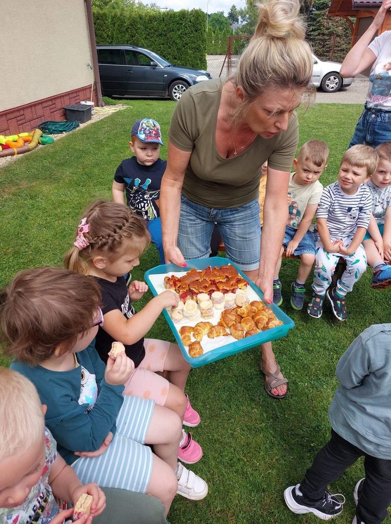 PIKNIK W GRUPIE MALUSZKÓW