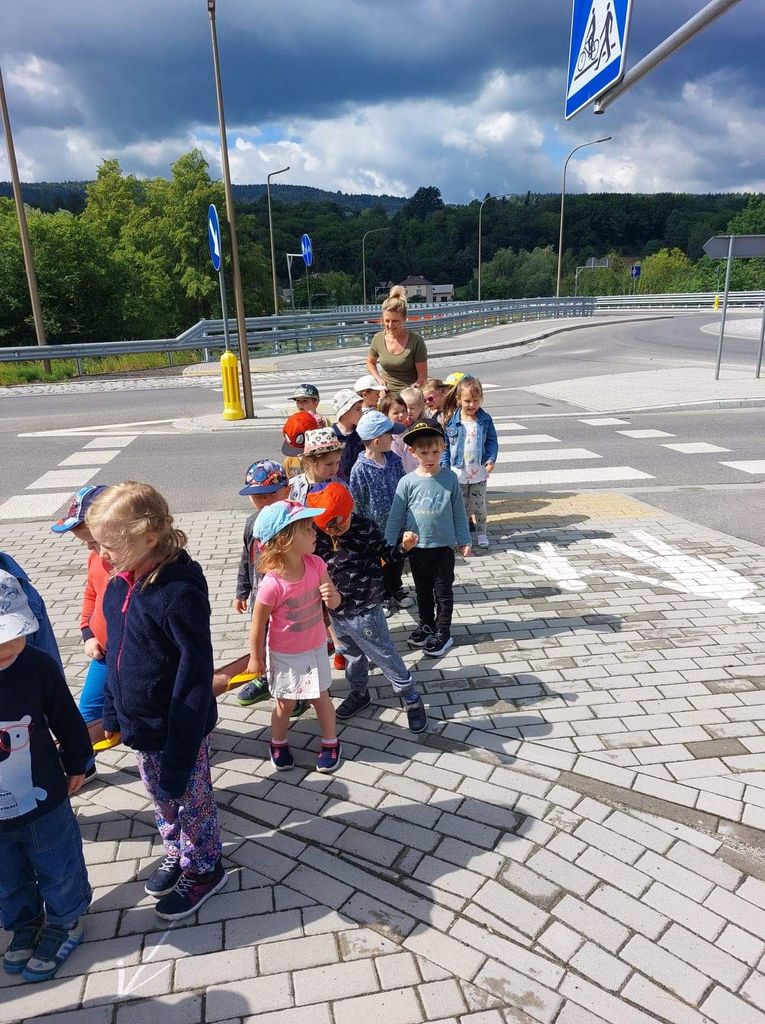 PIKNIK W GRUPIE MALUSZKÓW