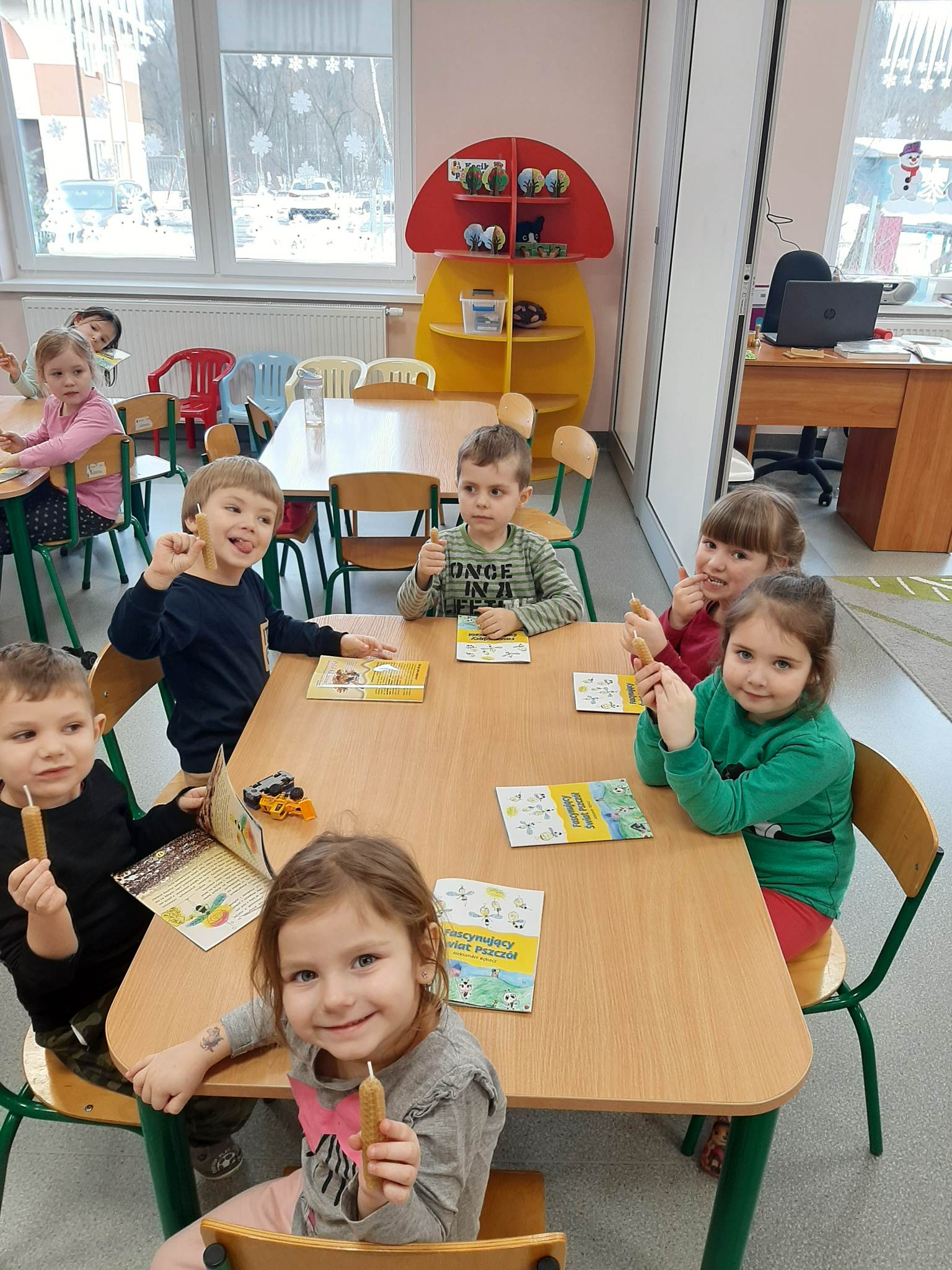 Wizyta Pszczelarza Aleksandra Rębacza w naszym przedszkolu 