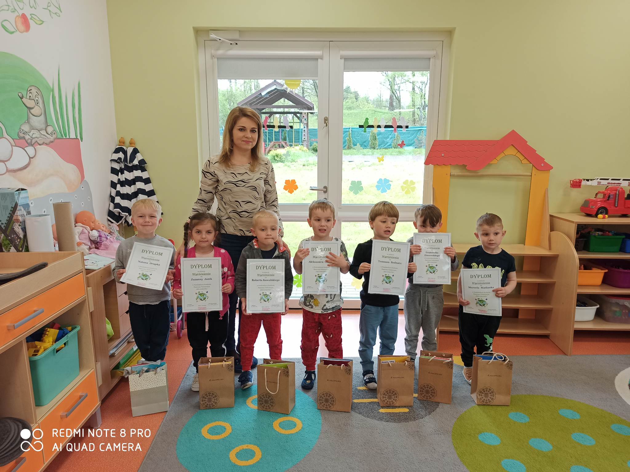 Przedszkolny Konkurs plastyczno-techniczny  „Eko-zabawka”