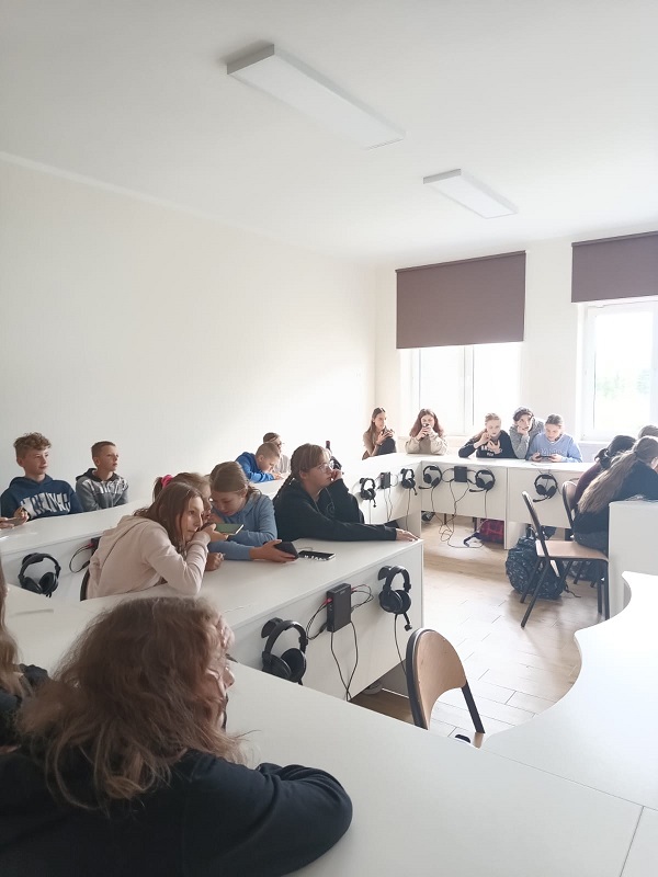 WARSZTATY JĘZYKOWE Z WYKORZYSTANIEM NOWOCZESNYCH TECHNOLOGII