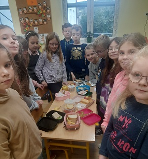 Spotkanie klas I - III ze studentką pedagogiki